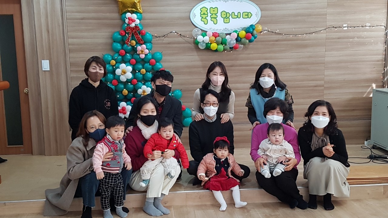 영아02세 홈페이지 사진(1번).jpg 영아02세 홈페이지 사진(1번).jpg