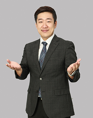 고등부,-교육총괄-김윤민-목사.jpg